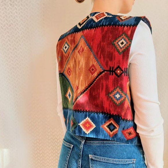 Colorful sleeveless vest - Picture 3 of 9